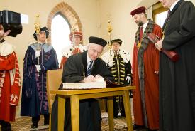 Prof. dr. rer. nat. Hans-Joachim Gabius.